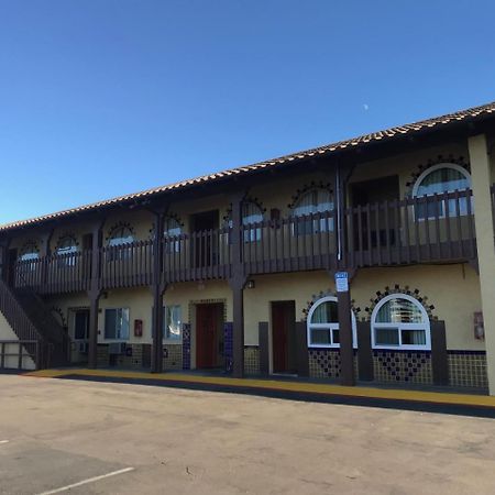 Hacienda Motel Ескондидо Екстериор снимка
