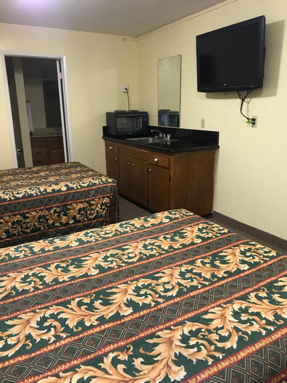 Hacienda Motel Ескондидо Екстериор снимка