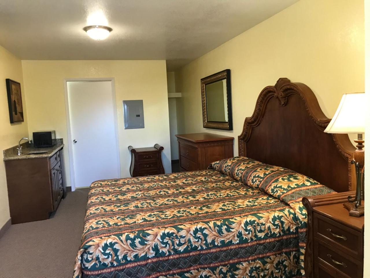 Hacienda Motel Ескондидо Екстериор снимка
