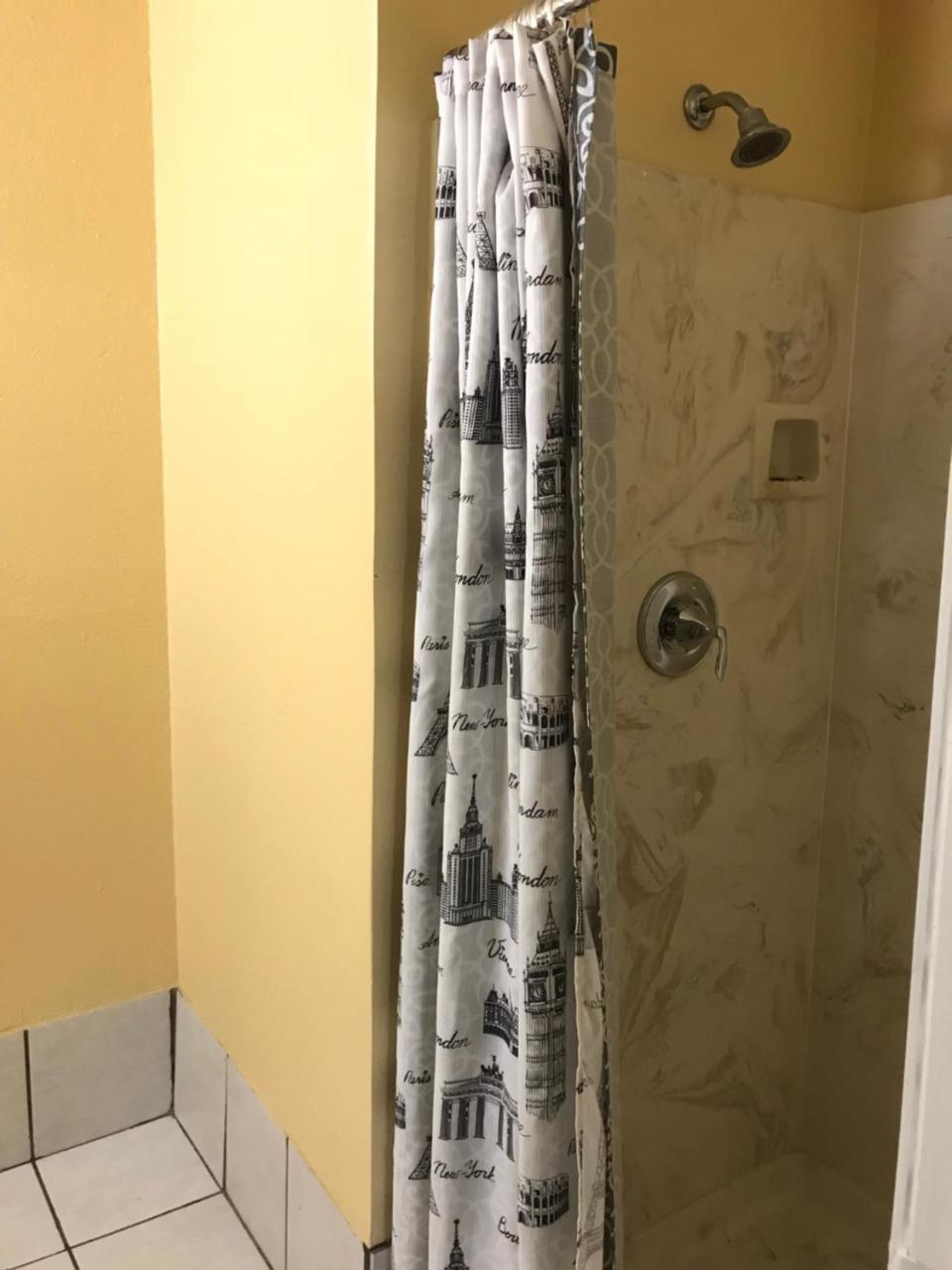 Hacienda Motel Ескондидо Екстериор снимка